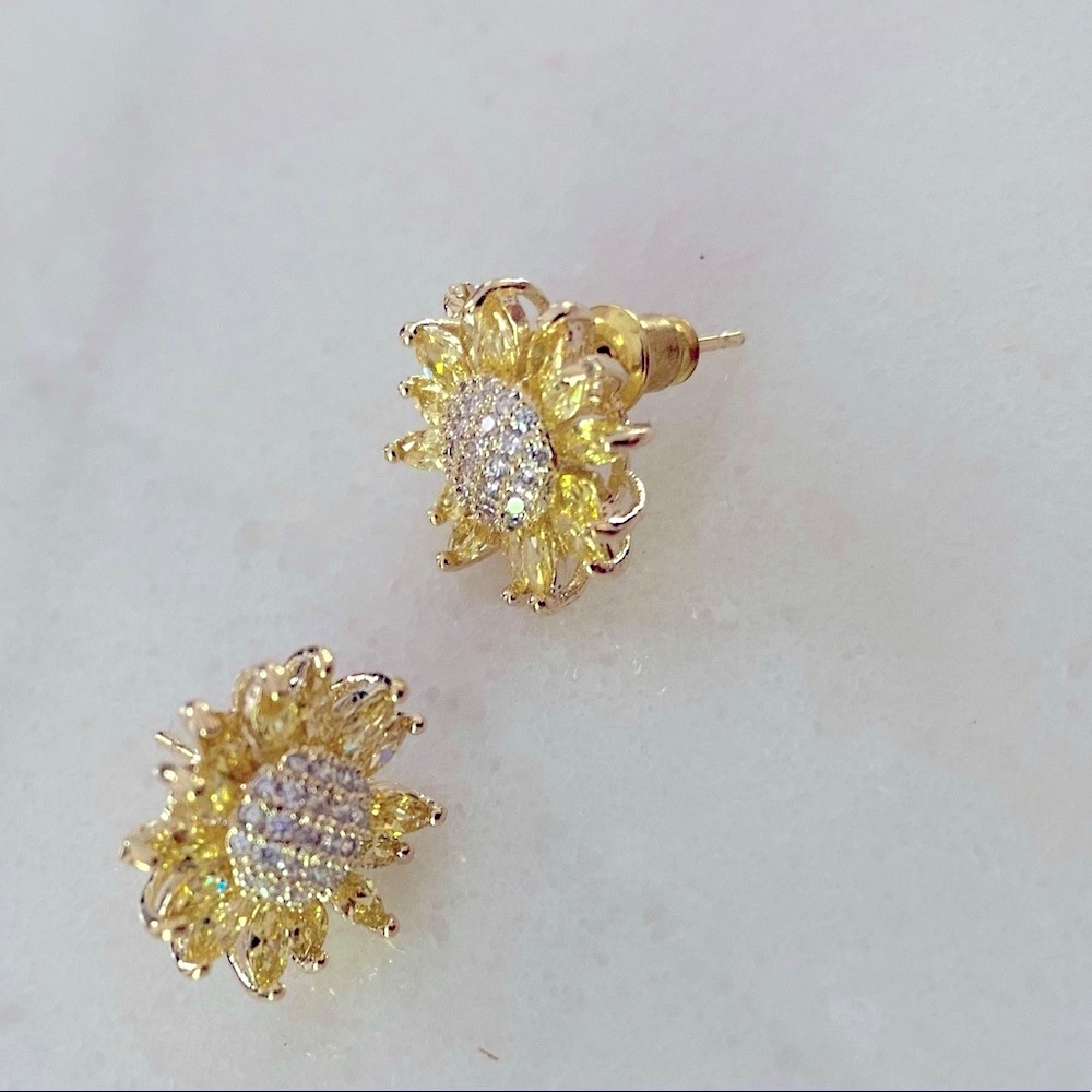 Crystal Sunflower Earrings 🌻